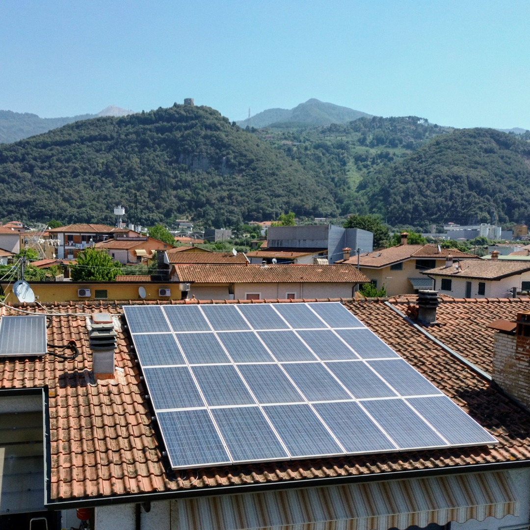 Tutto sul Fotovoltaico: la guida completa, pratica e veloce - Confronta Facile Tutto sul Fotovoltaico: la guida completa, pratica e veloce fotovoltaico 3 Fotovoltaico